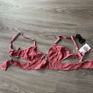 For love and lemons lace Bralette in Rose